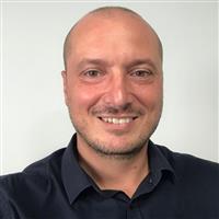 Luis Alberto Paredes's avatar